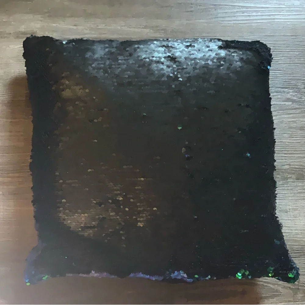 Reversible Sequin Pillow - Green and Black